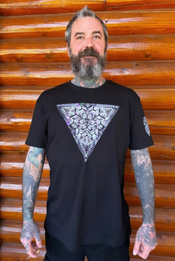 TRIANGLE 24.1 UNISEX TSHIRT